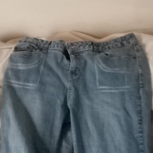 Jeans - Picture 2 of 4